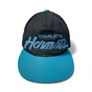 🏀 Vintage 1990s Charlotte Hornets Snapback Hat 🏀
